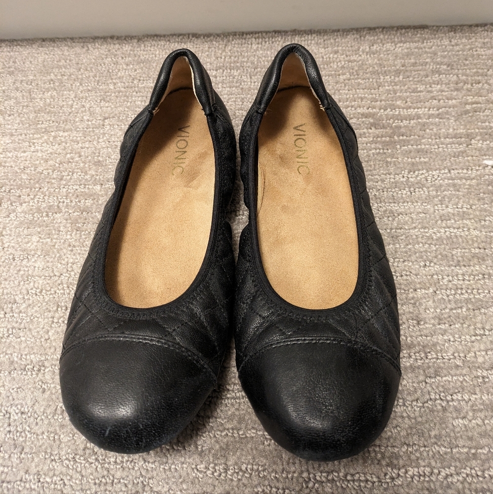 Vionic Ballet Flats